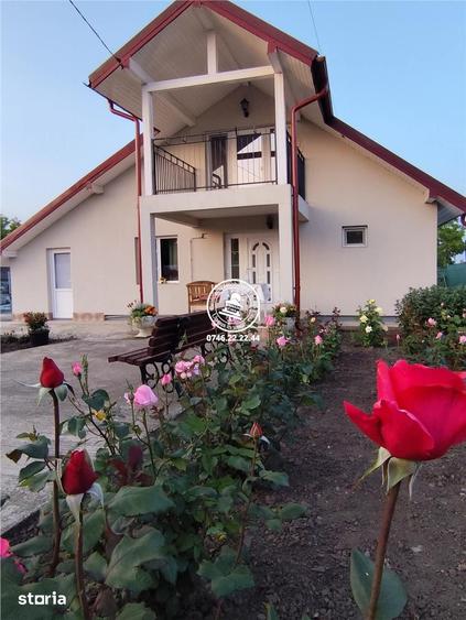 Casă cu 4 camere cu Teren 1263 Mp în Țigănași