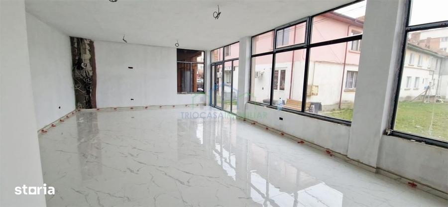 Spațiu comercial, de 120 mp, în Central