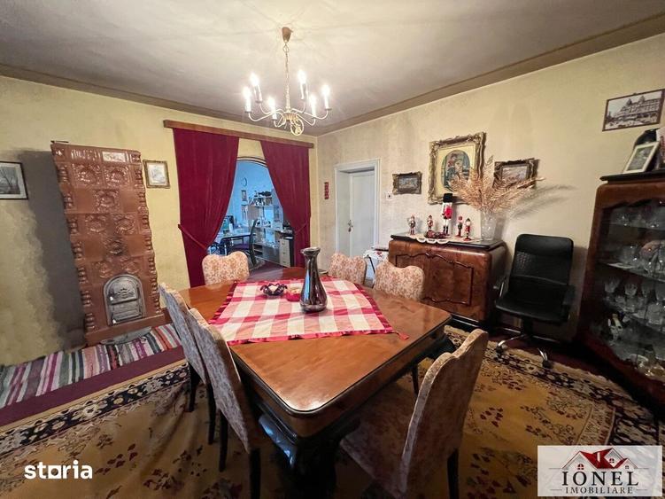 Casă cu 6 camere cu Teren 936 Mp în Abrud