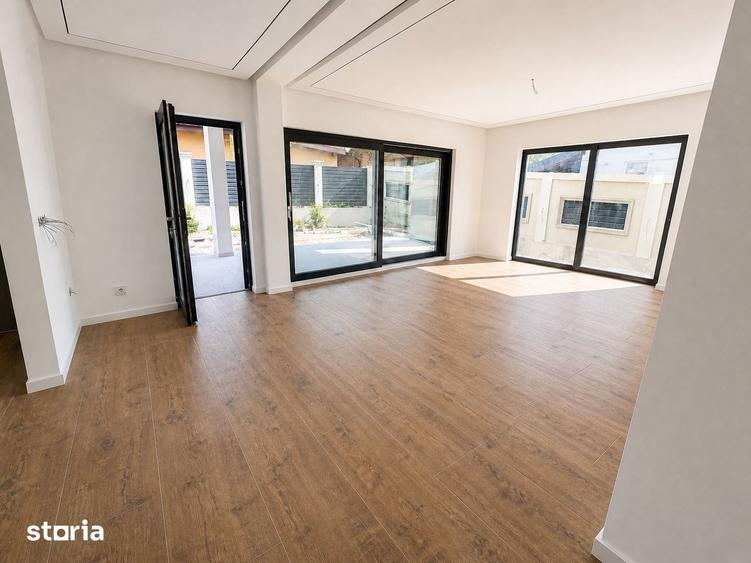Casă cu 4 camere cu Teren 450 Mp în Podu Roș