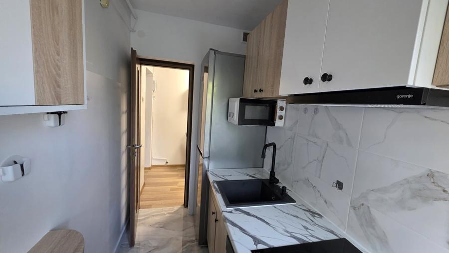 Apartament cu 3 camere semidecomandat, mobilat în Iosefin