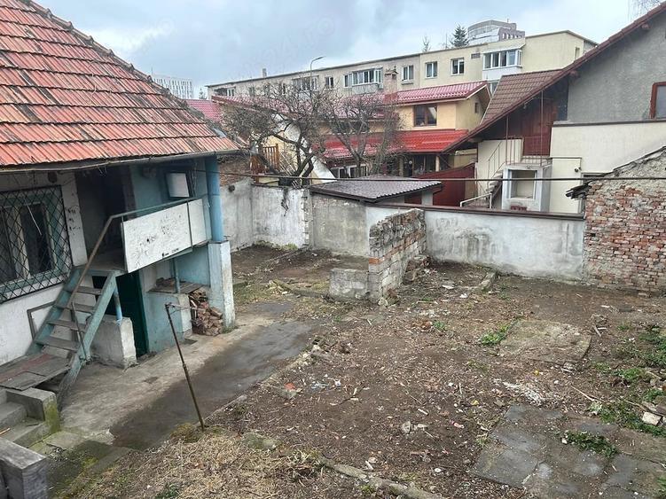 Casă cu Teren 207 Mp în Centrul Civic