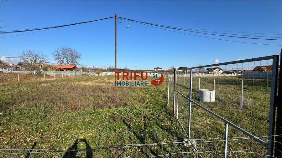 Teren Construcții intravilan de 1067 mp, în Partoș
