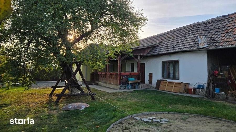 Casă cu 4 camere cu Teren 80 Mp în Târnava