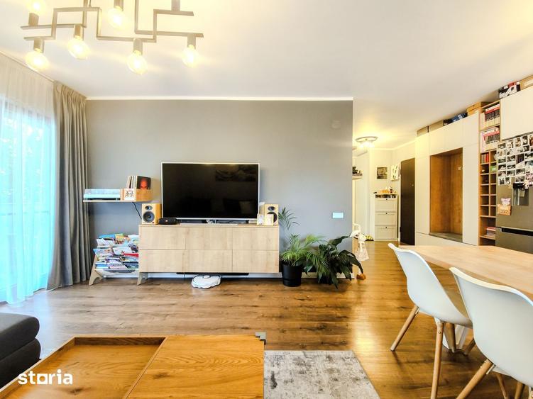 Apartament cu 3 camere semidecomandat în Europa