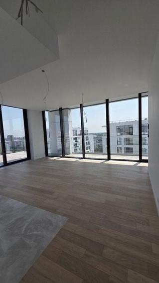 Apartament cu 4 camere decomandat în 13 Septembrie