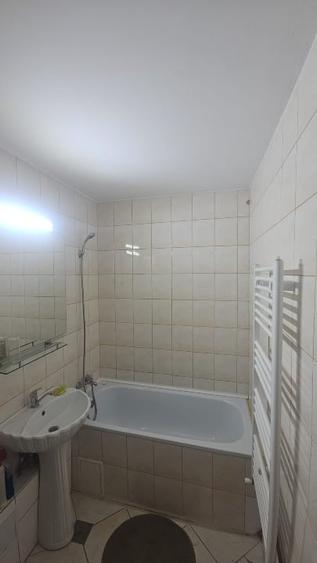 Apartament cu 2 camere semidecomandat, mobilat în Giurgiului