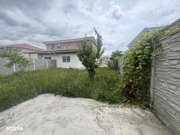 Casă cu 4 camere în Dumbrăvița