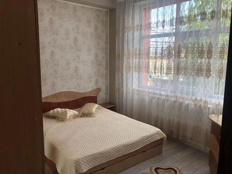 Apartament cu 4 camere decomandat, mobilat în Colentina