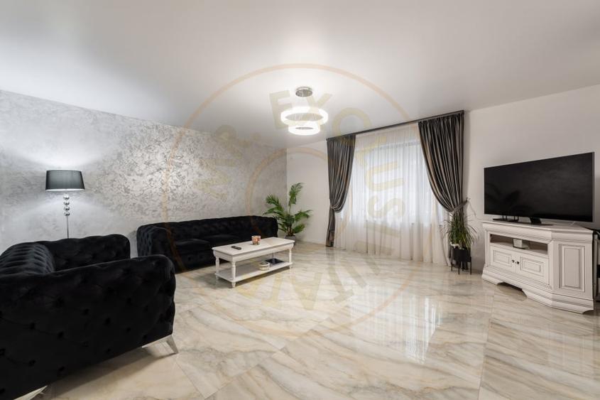 Casă individuală cu 5 camere cu Canalizare în Central