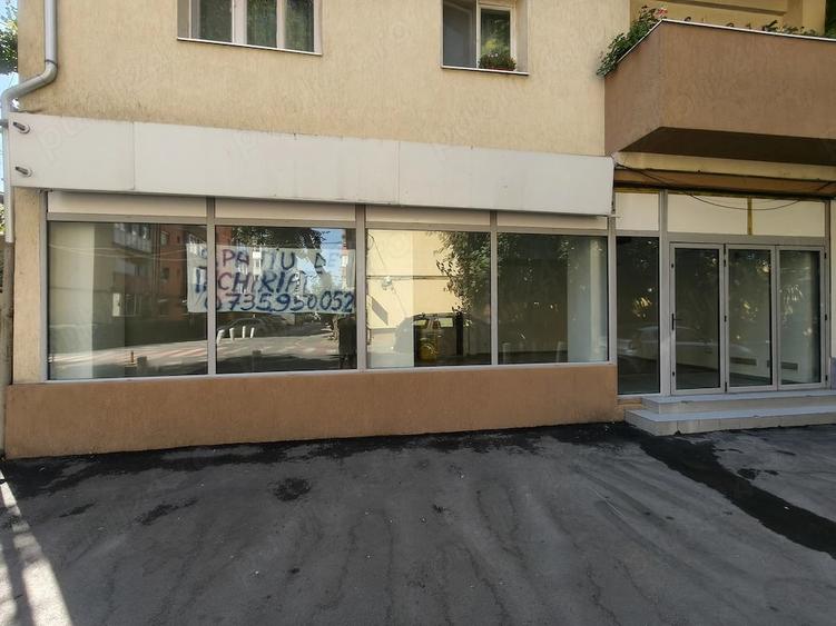 Spațiu comercial, de 70 mp, în Central