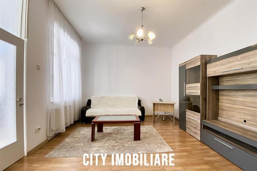 Apartament cu 2 camere semidecomandat, mobilat în Mărăști
