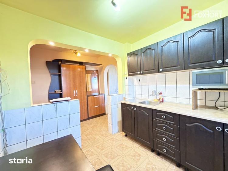 Apartament cu 2 camere semidecomandat în Lipovei