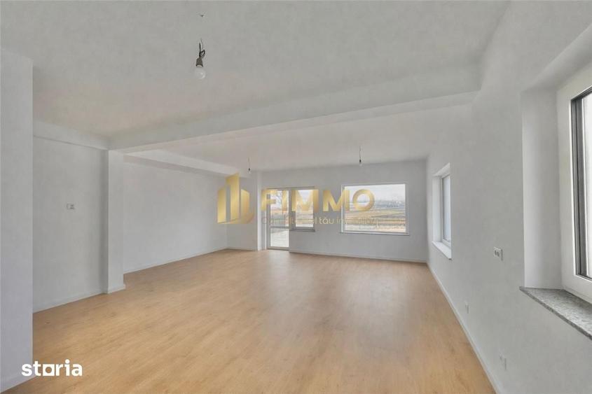Apartament cu 3 camere decomandat în Ipotești