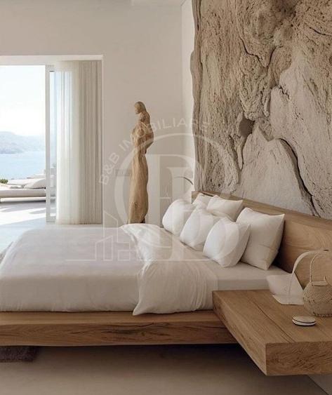 Apartament cu 4 camere decomandat în Titan