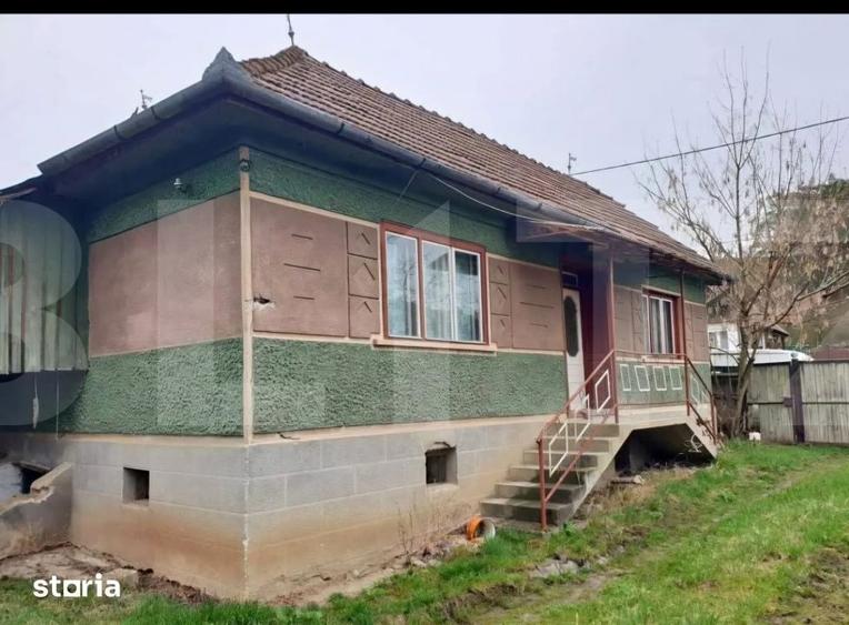 Casă cu 2 camere cu Teren 1426 Mp în Dalnic