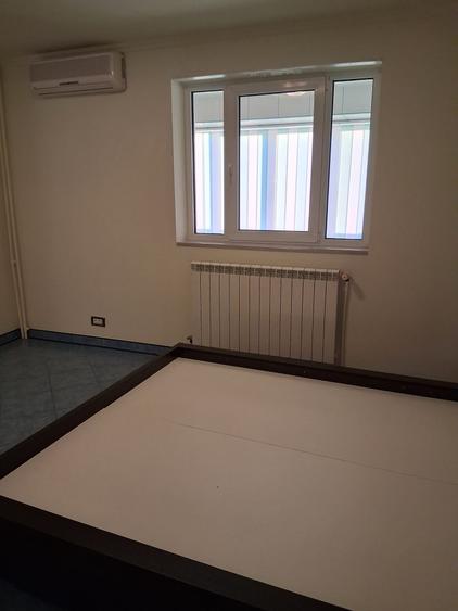 Apartament cu 3 camere decomandat în Unirii
