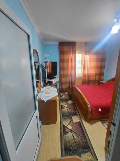 Apartament cu 2 camere decomandat în Petru Rareș