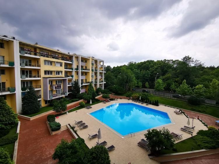 Apartament cu 4 camere semidecomandat, mobilat în Șoseaua Nordului