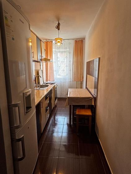 Apartament cu 2 camere decomandat în Ostroveni