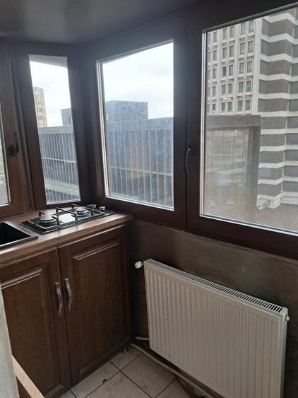 Garsonieră decomandată în Central