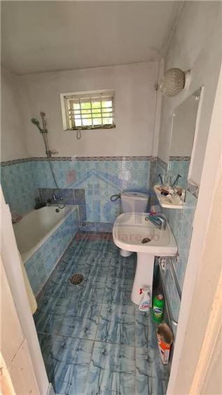 Casă individuală cu 4 camere cu Teren 234 Mp în Central