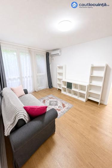 Apartament cu 3 camere în Balta Albă