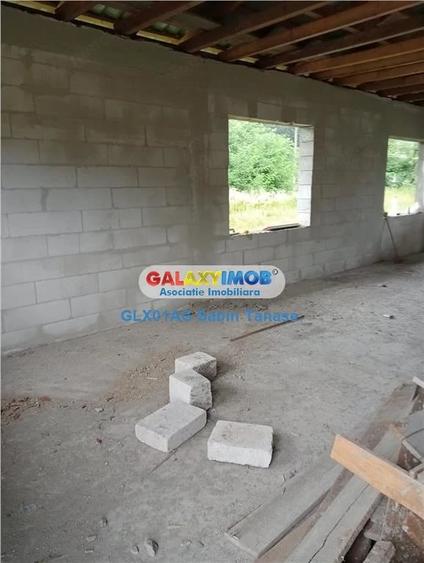 Casă cu Teren 750 Mp în Băbana