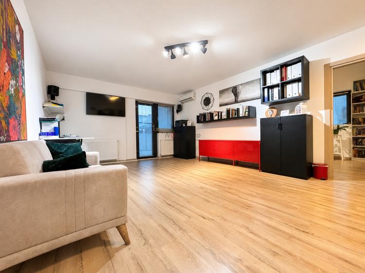 Apartament cu 2 camere semidecomandat, mobilat în Moșilor