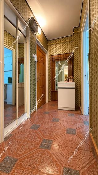 Apartament cu 2 camere semidecomandat în Micro 16
