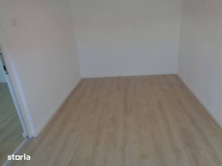 Apartament 2 camere renovat, termoteca ,baie cu geam, etaj 2 ,VLAICU - 14