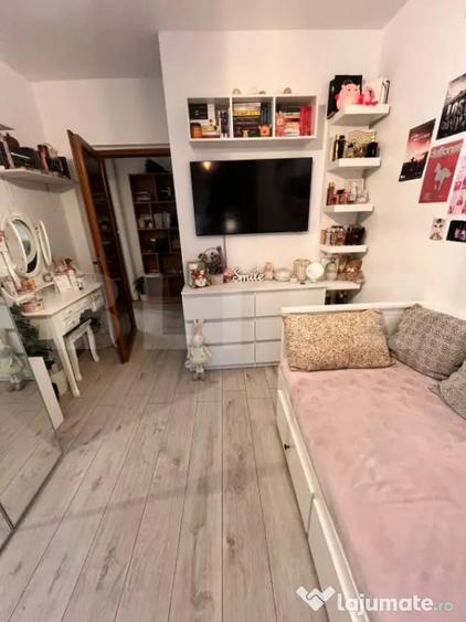 Apartament cu 4 camere decomandat în Central