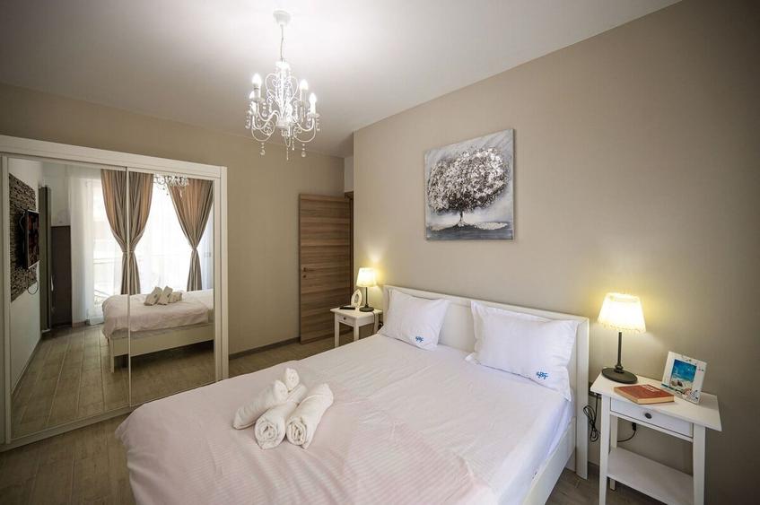 Apartament cu 2 camere decomandat în Mamaia-Sat