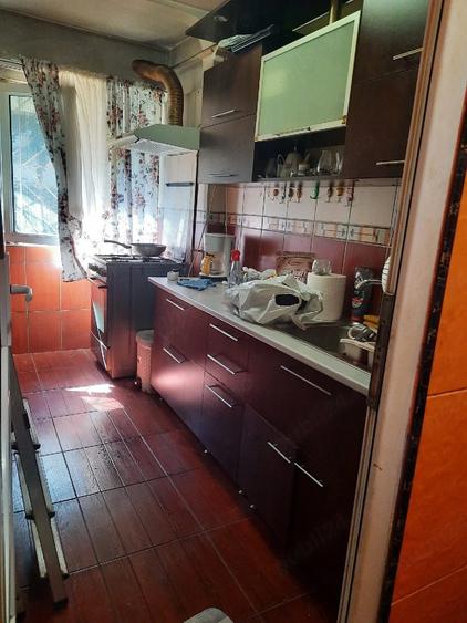 Apartament cu 2 camere decomandat în Grecii de Jos