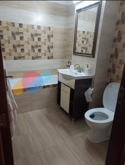 Apartament cu 3 camere semidecomandat în Mănăștur