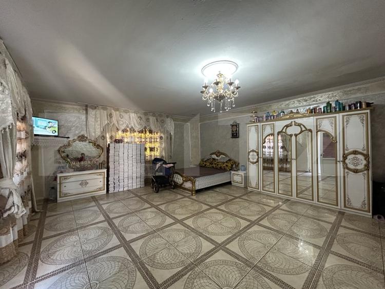 Casă individuală cu 3 camere cu Canalizare în Central