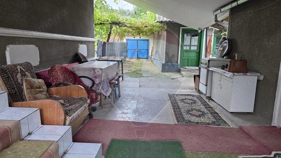 Casă cu Teren 10991 Mp în Todirești