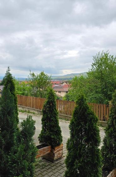 Apartament cu 2 camere decomandat, mobilat în Florești — fotografia 1