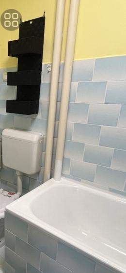 Apartament cu 2 camere nedecomandat în Tractorul