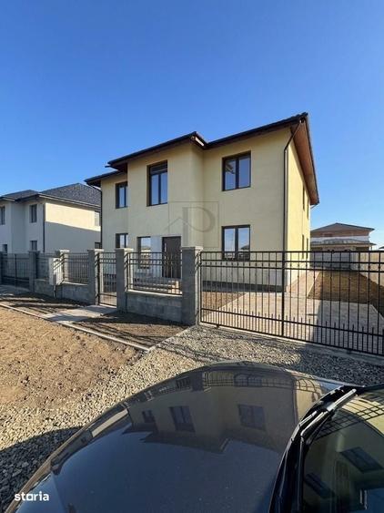 Casă cu 4 camere în Moșnița Nouă