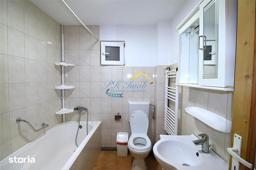 Casă cu 4 camere cu Teren 429 Mp în Central