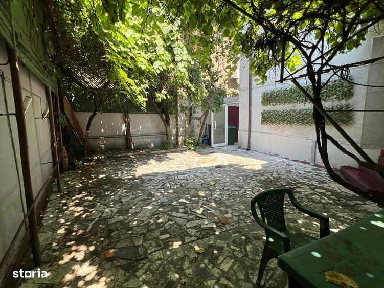 Casă cu 4 camere în Muncii