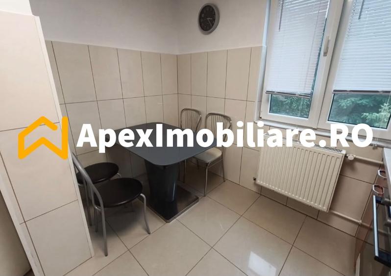 Apartament cu 3 camere semidecomandat, mobilat în Drumul Taberei