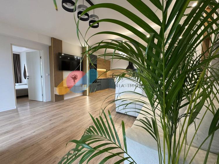 Apartament cu 2 camere semidecomandat, mobilat în Dâmbul Rotund
