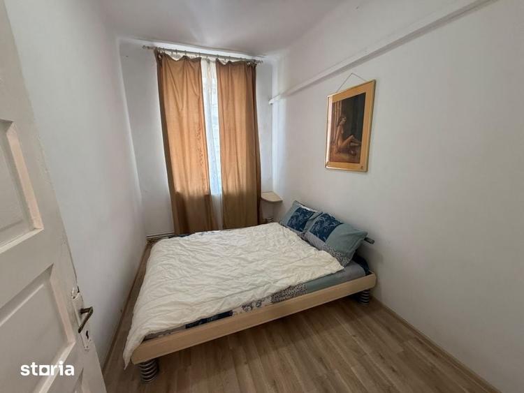 Apartament cu 3 camere semidecomandat în Central