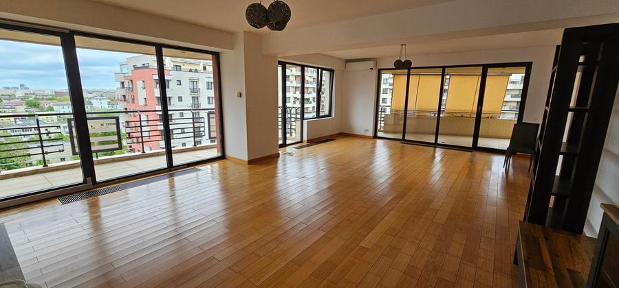 Apartament cu 4 camere decomandat, mobilat în Barbu Văcărescu