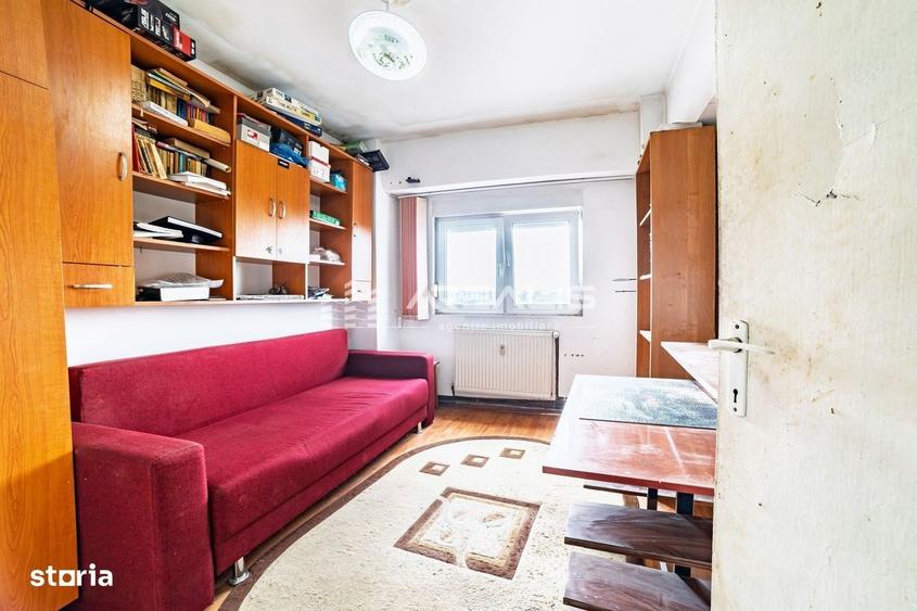 Apartament cu 3 camere în Băncilor