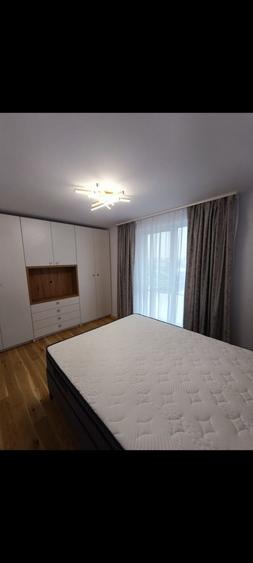 Apartament cu 2 camere semidecomandat în Crângași