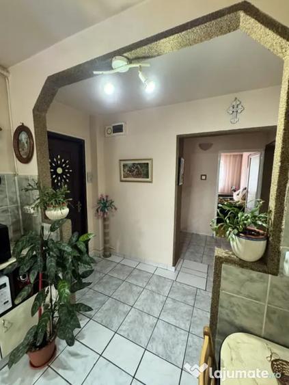 APARTAMENT 4 CAMERE | DECOMANDAT | ETAJ 1 | ZONA CENTRALA - 6