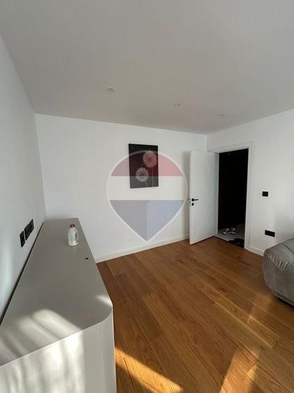 Apartament cu 2 camere semidecomandat în George Enescu